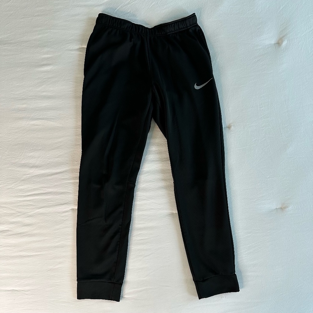 Nike Therma-fit Cuffed Sweatpants/Joggers
